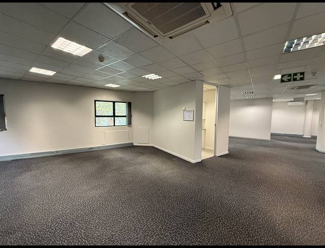 356M² OFFICE TO LET IN PARKTOWN
